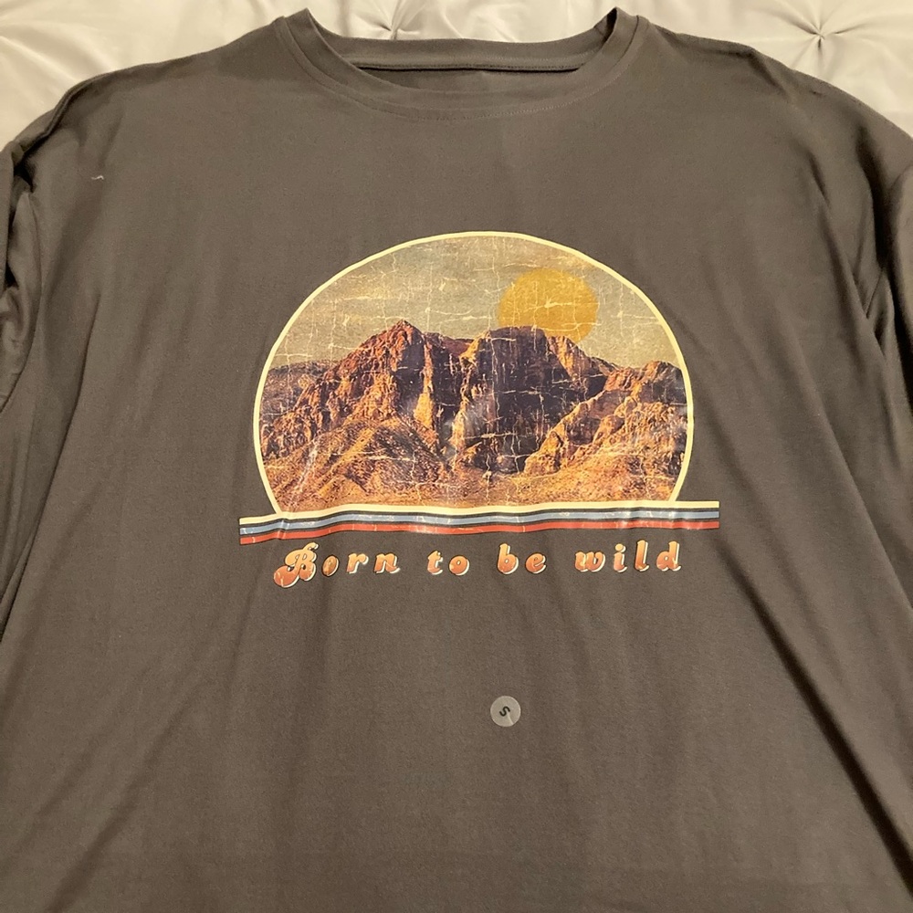 shein size small shirt but it’s oversized and fits more like a medium